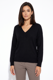 Women's V-Neck Ribbed Sweater in Black